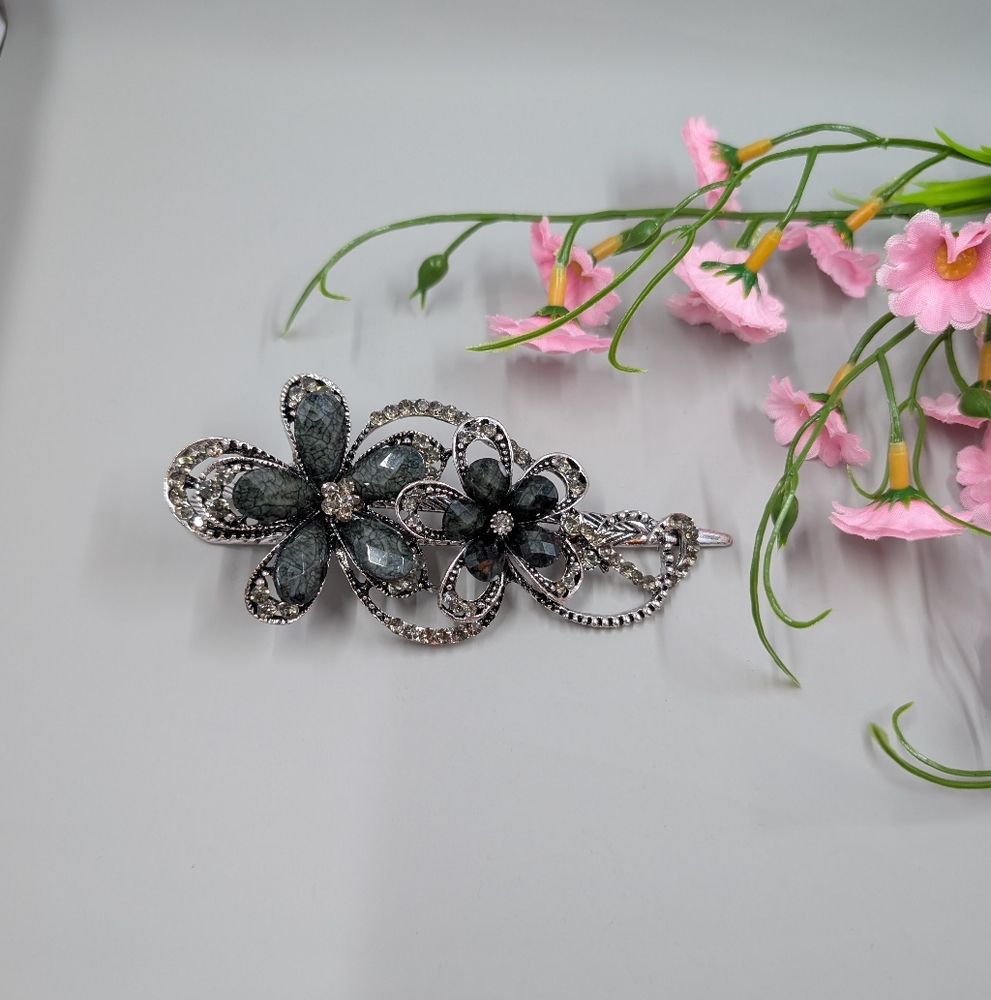 Blingy And Large Vintage Crystal Flower Hair Clip